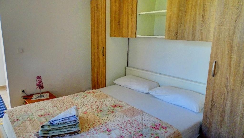 Studio Apartman I Mali Apartman 비르 외부 사진